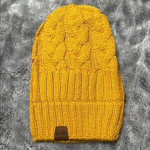 Rosoz Beanie NWOT
